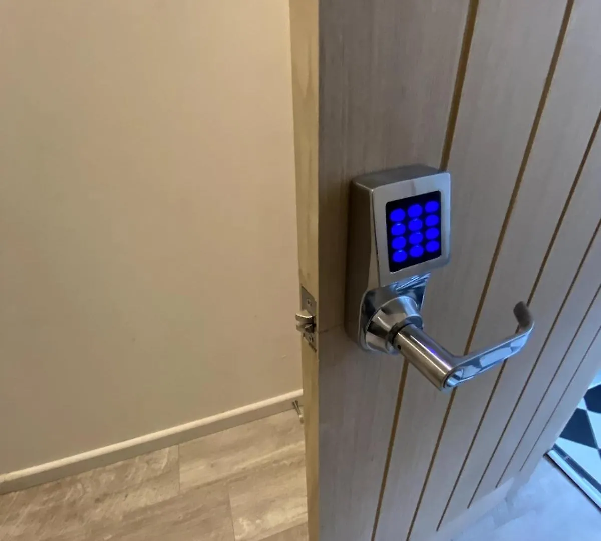 Holiday home Cardiff Central Home Sleeps 11