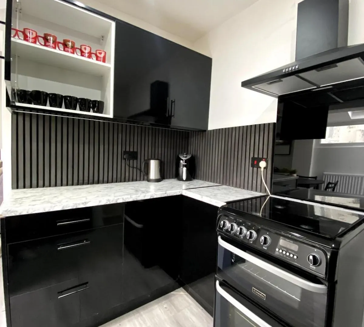 Cardiff Central Home Sleeps 11