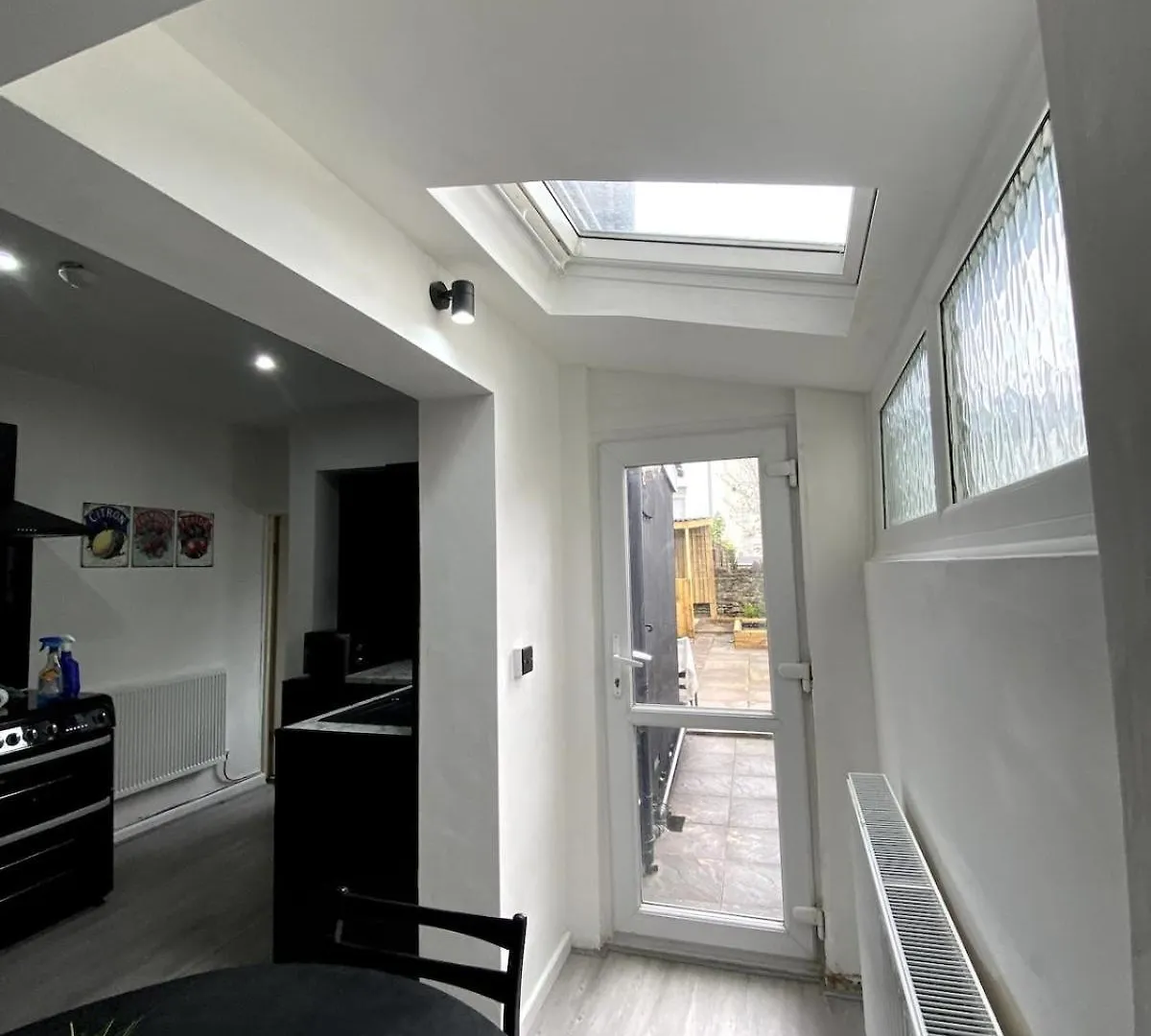 Cardiff Central Home Sleeps 11 0*,  United Kingdom