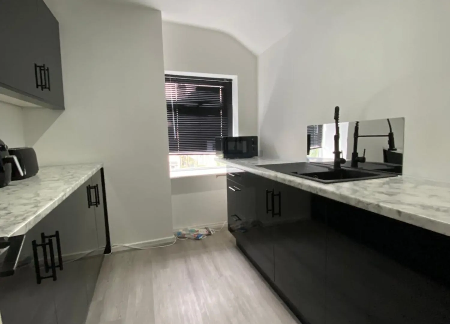 Cardiff Central Home Sleeps 11