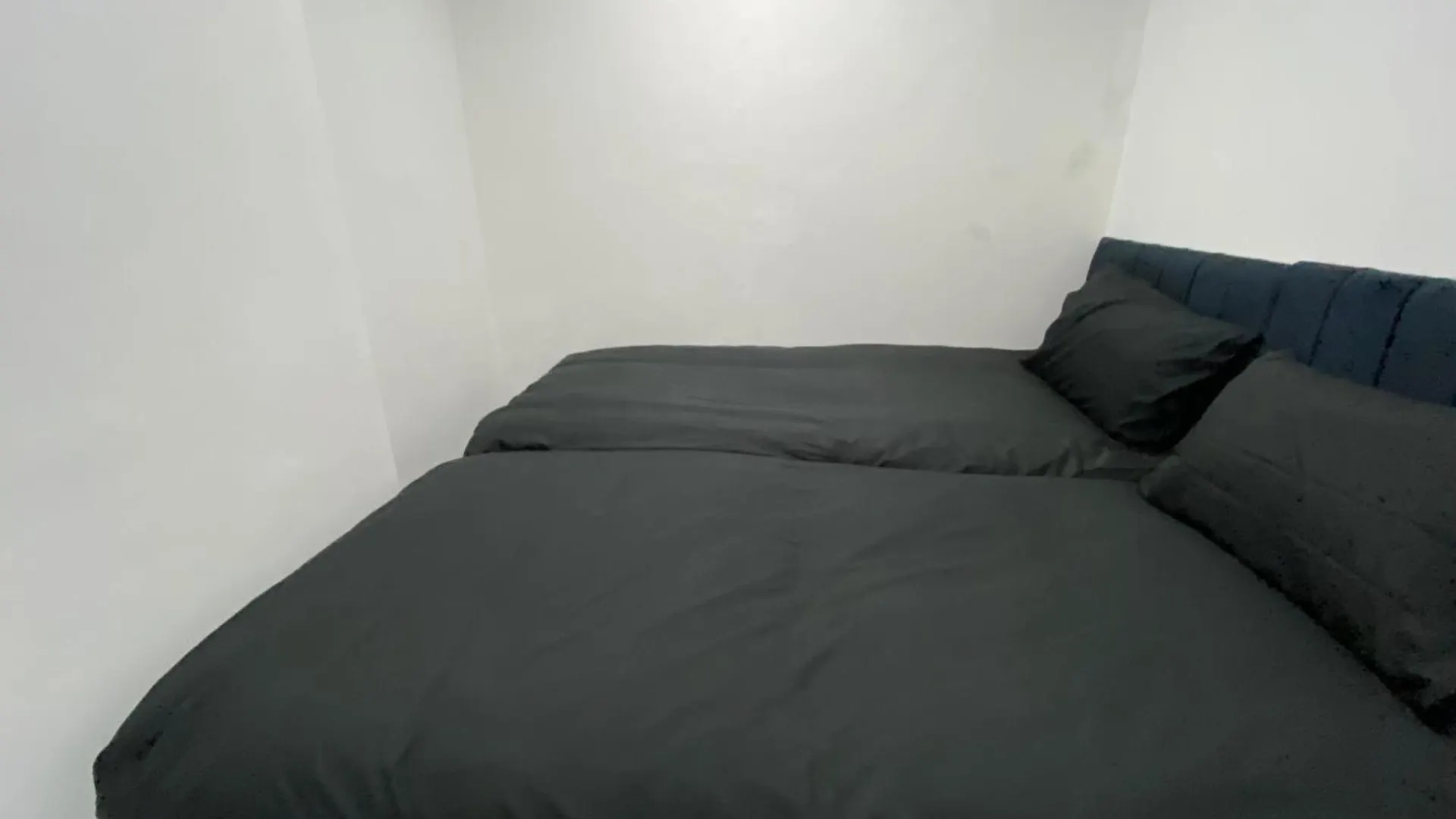Cardiff Central Home Sleeps 11 0*,  United Kingdom