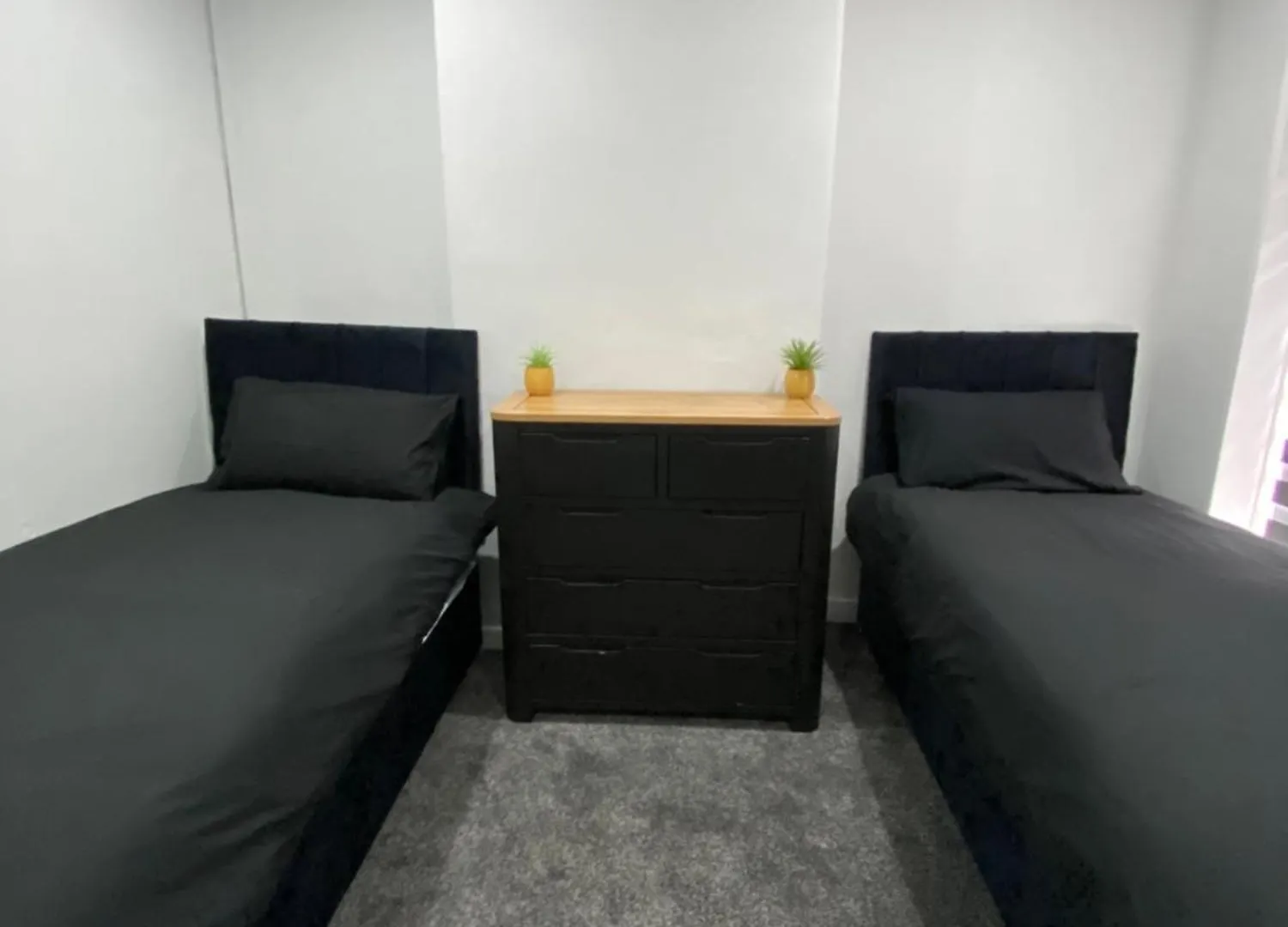 Holiday home Cardiff Central Home Sleeps 11 United Kingdom