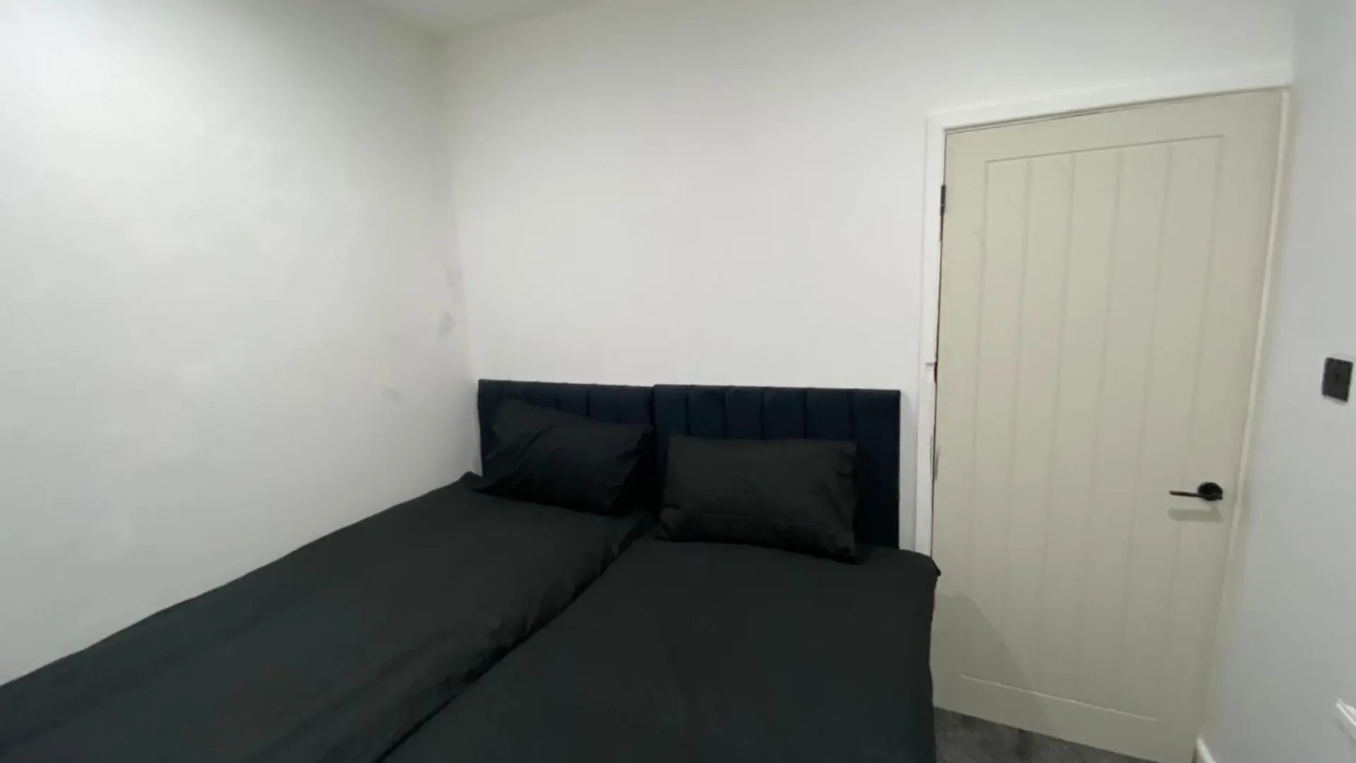 Holiday home Cardiff Central Home Sleeps 11 United Kingdom