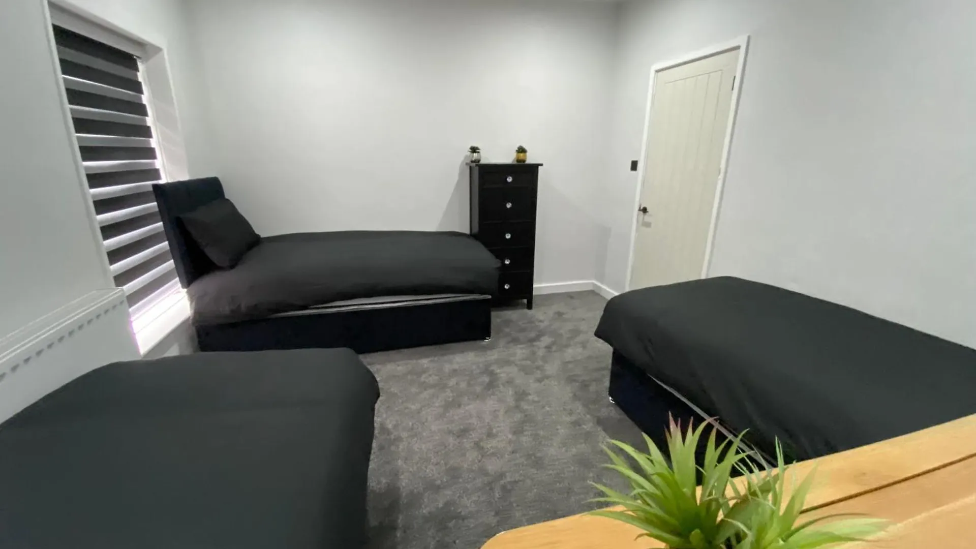 Holiday home Cardiff Central Home Sleeps 11
