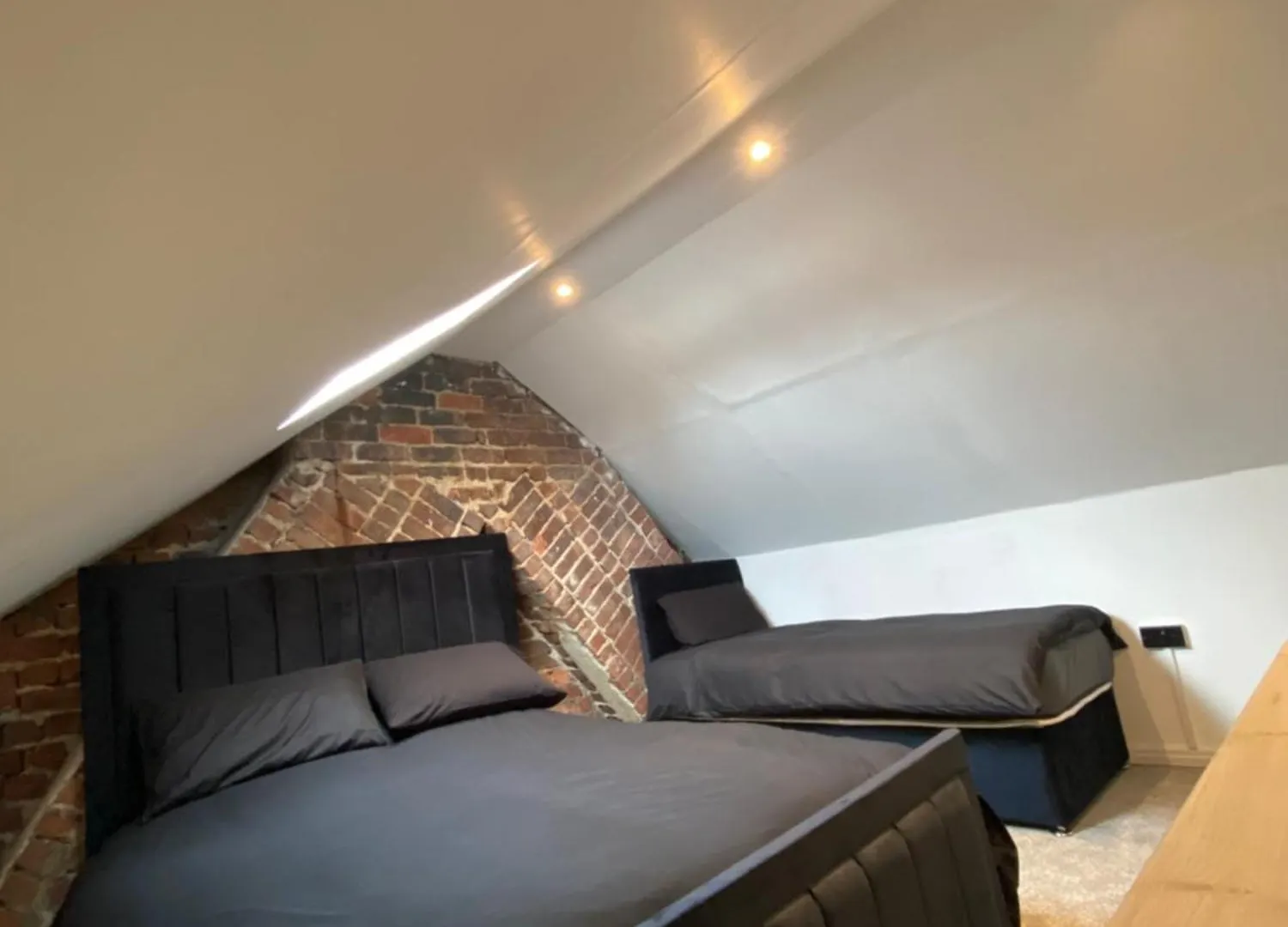 Holiday home Cardiff Central Home Sleeps 11